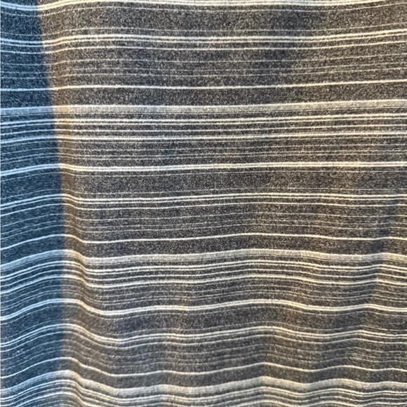 Lululemon Athletica Gray and White Stripped Fitted Tank Top Size 4 - Picture 10 of 11